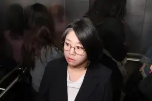 thumbnail - “‘침묵 시위’ 최초 제안 맞나” … 용혜인 “청문회에서 답변”