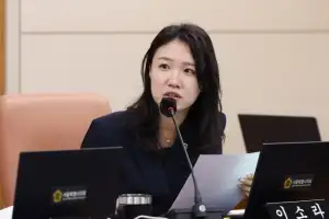 thumbnail - 이소라 서울시의원 “서울시의회 전문도서관 도서 구매, 골목경제 활성화 위해 지역서점 우선 활용 검토해야”