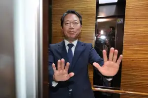 thumbnail - 김승원 지키고 용혜인 버리나… 與, 분리대응 셈법