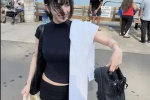 thumbnail - 카리나 “머리부터 발끝까지…” 나이아가라서 홀딱 젖은 근황