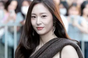 thumbnail - ‘얼음공주’ 크리스탈, 성숙한 여인의 향기