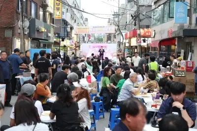 thumbnail - “4시부터 줄 선다”…20대 몰리며 검색량 10배 뛴 ‘야장’