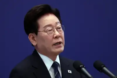 thumbnail - 李대통령 “혐오·비아냥 버리고 합리적 비판 해 달라”