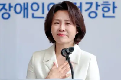 thumbnail - 울먹이는 김혜경 여사