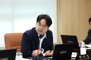 thumbnail - 박이강 서울시의원, 모아타운 등 소규모주택 정비사업 지원 강화 조례 본회의 통과