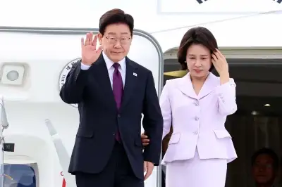 thumbnail - 李 “북한 제재와 핵무기 개발 중단 맞교환 가치 있어”