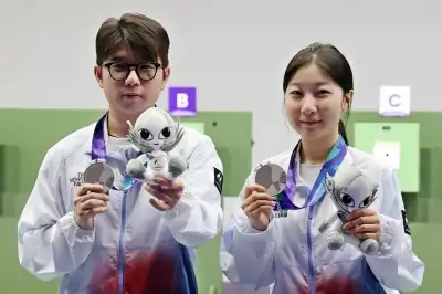thumbnail - 일본 제친 마지막 한 발… 사격 반효진·박하준 극적 은메달