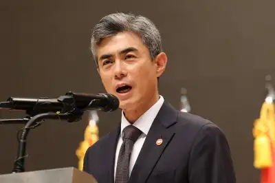 thumbnail - 강신철 “DMZ 폭발 사고 철저히 규명… 北 눈치 안 본다”