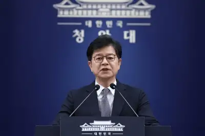 thumbnail - 靑 “우크라 ‘北포로 일방공개·허위공보’ 강력 유감…사과 요구”