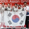 사브르 남녀 검객들, 일본 안