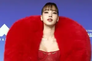 thumbnail - ‘베스트 팝’ 블핑 리사, 美 MTV VMA서 수상