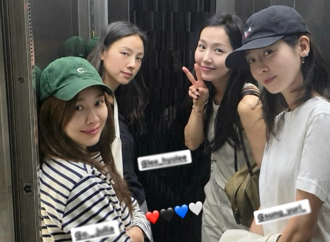 ‘컴백 예고’ 핑클, 완전체로 떴다…깜짝 근황 전해져