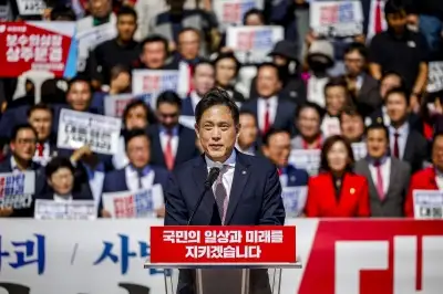 thumbnail - 판사 출신 국힘 김태규 “전두환도 윤석열도 내란 아냐” 논란