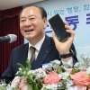 thumbnail - 정류장 당기고 의자 놓고… 마포주민 불편 뚝딱 푸는 ‘발품 소통’