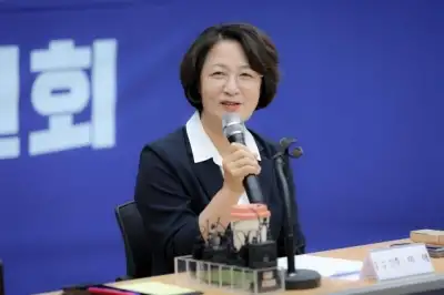 thumbnail - 출범하자마자 ‘선장’ 때리기… 추미애, 김지용 중수청장 임명에 “등 돌릴 사람” 맹폭