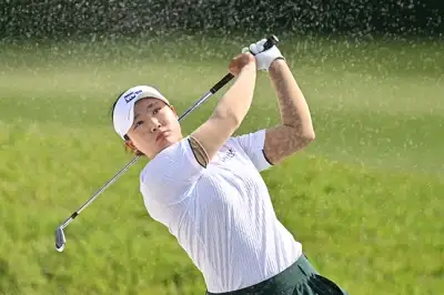 thumbnail - 김민솔, 난코스 뚫고 선두로… KLPGA 메이저 2승 시동