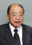 이시윤 변호사 ●사시10회.서울고법 판사를 거쳐 1988년부터 5년3개월 동안 헌법재판소 상임재판관을 지냈다.김영삼 전 대통령 때 감사원장을 역임했다.경희대 객원교수.