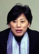 남윤인순 사무총장 ●여성 운동가.인천여성노동자회 사무국장과 부회장을 거쳤다.2001년 여성부 정책자문위원회 기획위원으로 일했다.
