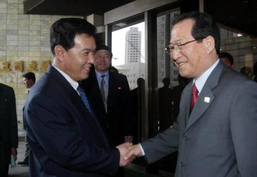 제14차 남북장관급 회담 남측 대표인 정세현…