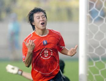 이란전에서 경승골을 넣은 김두현이 환호하고있다. 스포츠서울 최승섭기자 thunder@sportsseoul.com