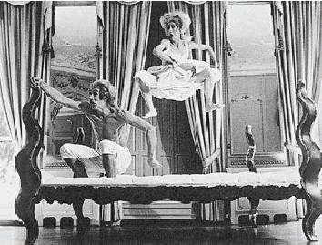 지리 칼리안의 안무특징을 잘보여주는 작품 '생일'