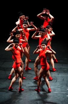 2004년 신작 '싸이프리카'