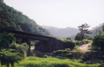 서울~춘천을 잇는 경춘선가도 주변. 복선전…