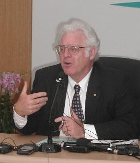 로버트 로플린 KAIST 총장