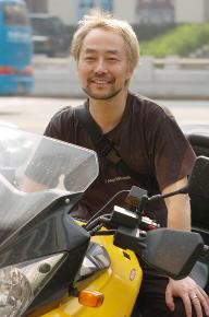 재즈 피아니스트 한충완