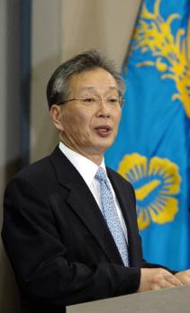 정찬용 청와대 인사수석이 28일 청와대 기자…