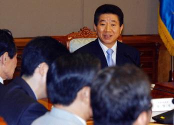 30일 오전 노무현대통령이 청와대에서 의문…