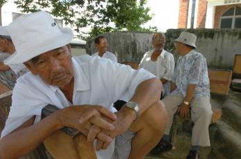 신행정수도 예정지가 확정,발표된 11일 연기…