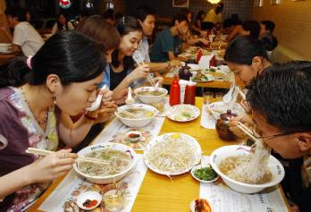 서울 신사동 베트남 쌀국수 전문점 포호아의…