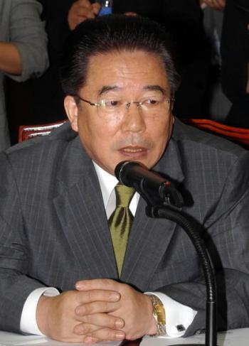 열린우리당 조성래 의원이 7일 국회에서 열…