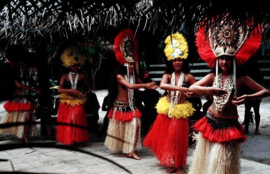  피지 원주민들의 순수함은 신혼부부들에게…