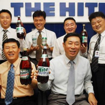 이재호(앞줄 오른쪽) 상무를 사령탑으로 하…