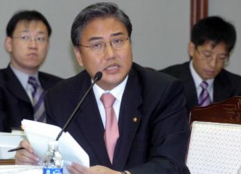 한나라당 박진의원이 4일 국방부에 국정감사…