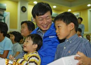 삼성전기 강호문 사장이 5일 경기 수원의 한…