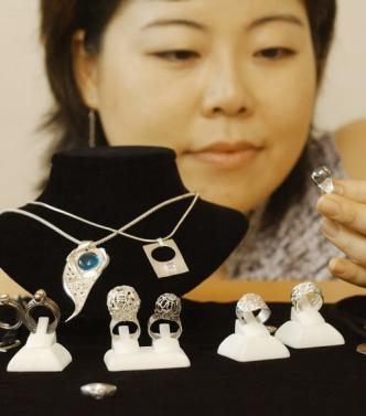 "은은 늘 새로운 느낌을 줘 질리지 않아요"…