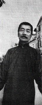 1935년 상하이에서 찍은 루쉰의 사진.
