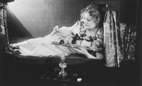 할리우드에서 마약 관련 스캔들은 철저히 은…