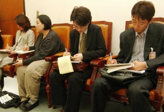 지난 15일 국가인권위원회 국감장에서 시민…