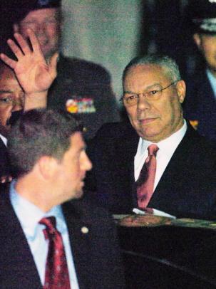 25일 오후 방한한 콜린 파월 미 국무장관이…