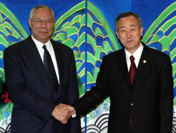 반기문 외교통상부장관이 26일 오전 외교부…