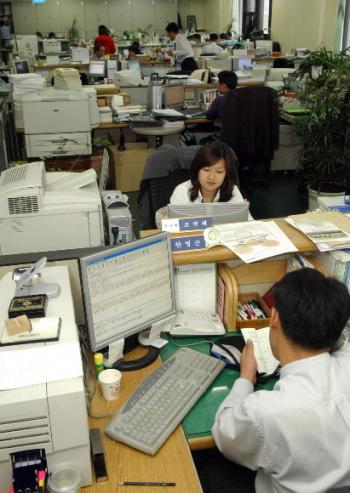 공직내 칸막이 문화는 조직원간 정보 교류와…