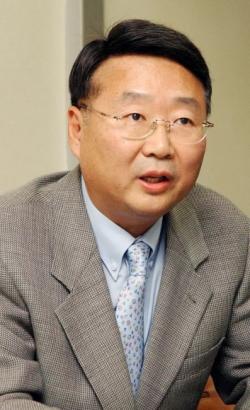 유찬열 덕성여대 정치학과 교수