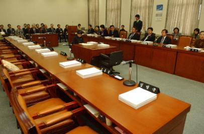 9일 국회 문화관광위에서 열린우리당 소속 …