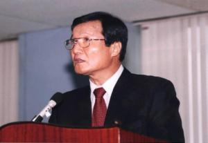 11일로 취임 100일을 맞는 윤증현 금융감독…