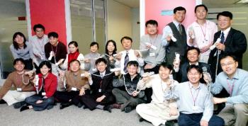 하나폰’ 출시와 함께 시내전화 가입자 끌어…