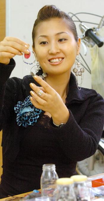 불우한 환경에 좌절하지 않고 영국으로 건너…